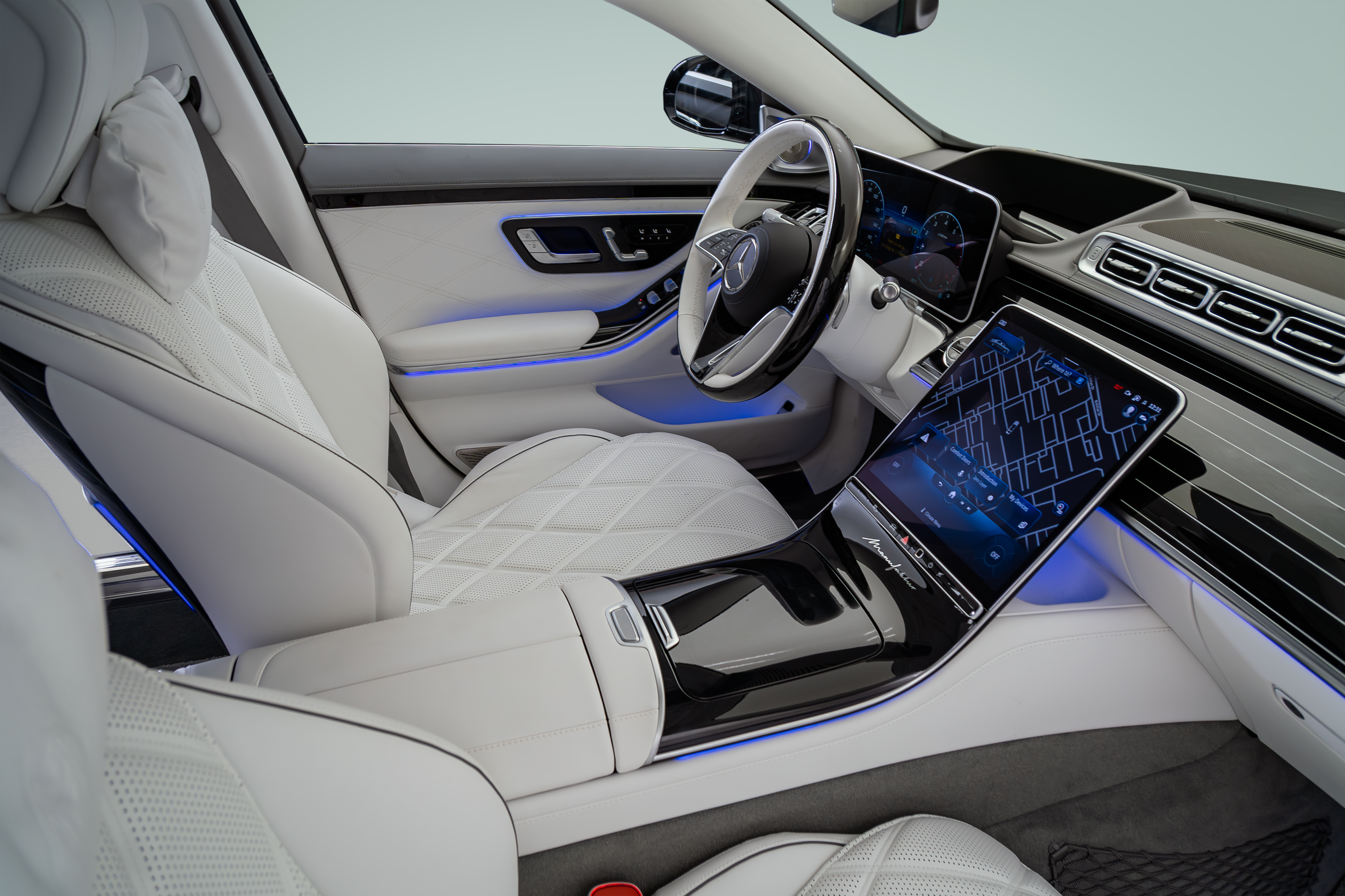 2023 Mercedes Mayback S680 Interior